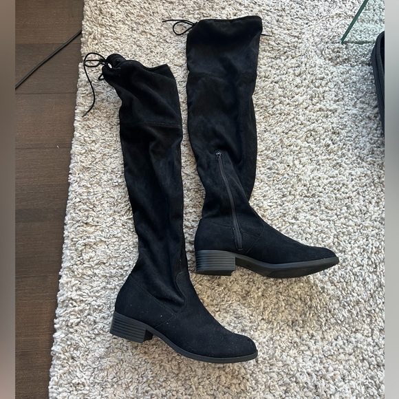 Lexi & Abbie Over The Knee Boots in Black - Picture 6 of 8